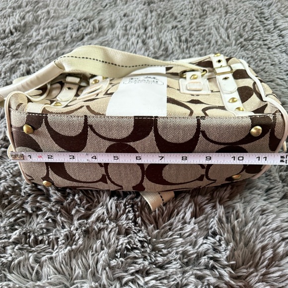 Coach Shoulder Bag - Picture 13 of 16